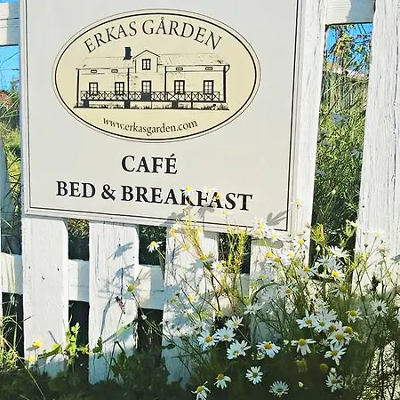 Erkas Garden Bed & Breakfast